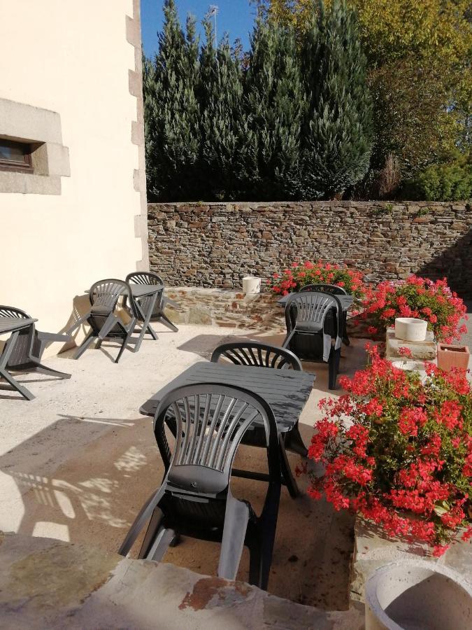 Le Casse Noisettes Hotel Gourin Buitenkant foto