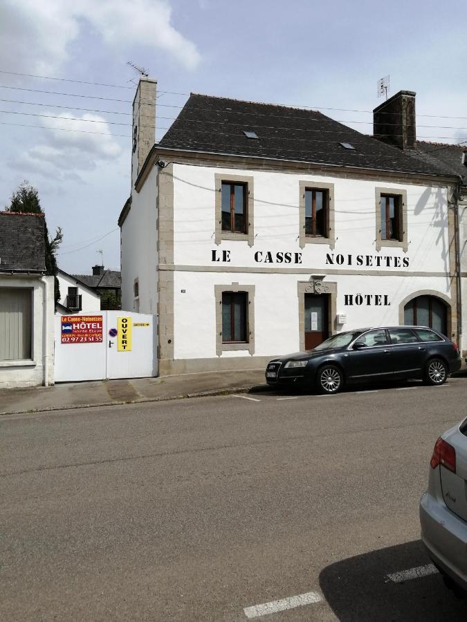 Le Casse Noisettes Hotel Gourin Buitenkant foto